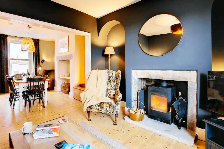 Cottage with BBQ & yard in Skipton