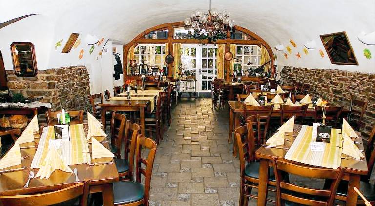 Moselland Hotel im Enderttal Zum Onkel Willi — photo 3