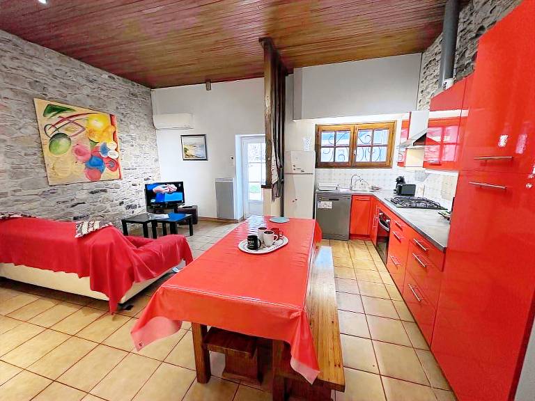 Fully equipped gite with garden & terrace | Pets allowed — photo 4