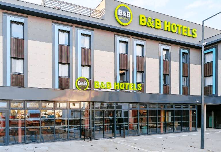 B&B HOTEL Massieux Genay in Villars