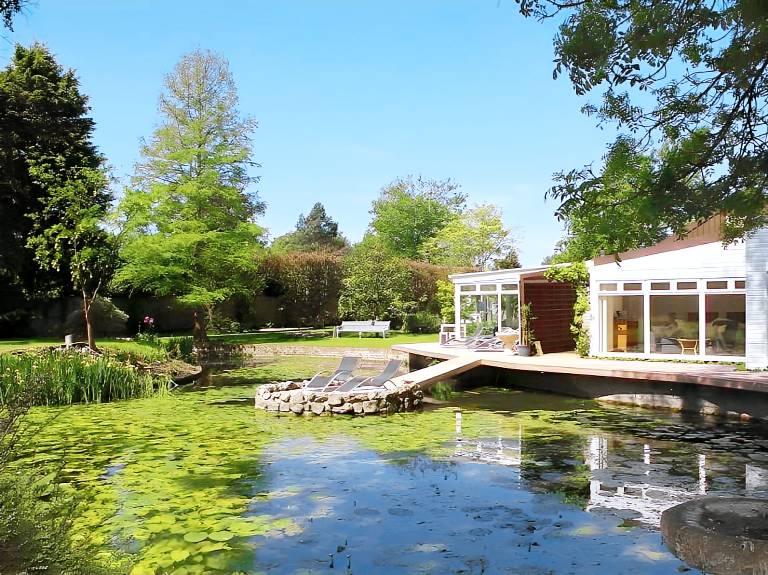 Bed & Breakfast  Canterbury