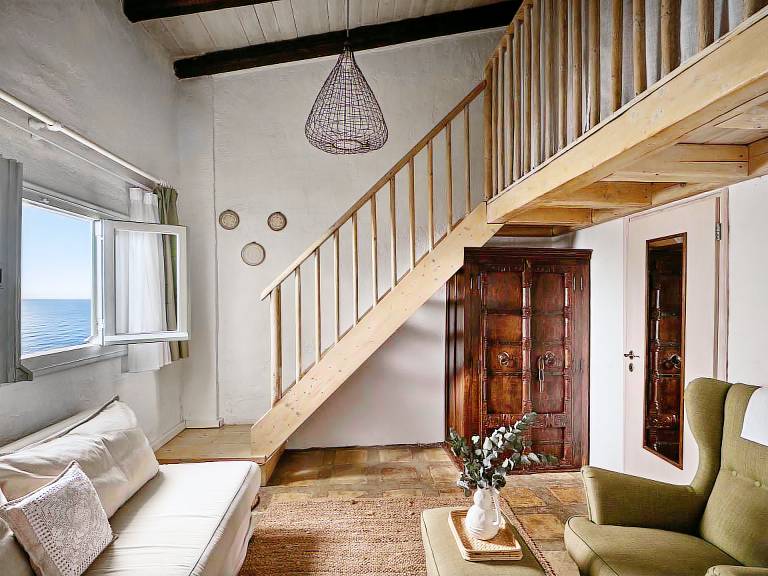 House with jacuzzi & BBQ — photo 4
