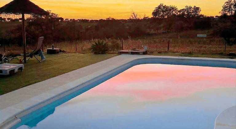 Charming house with garden, pool & grill | Pets are welcome — photo 3