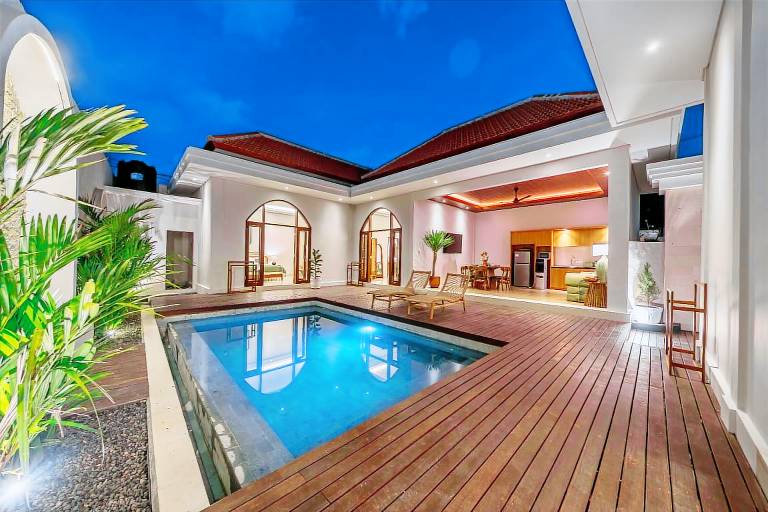 Villa with BBQ, garden & pool in Canggu
