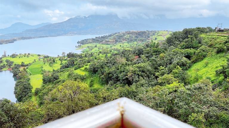 Hilltop Retreat Bhandardaha