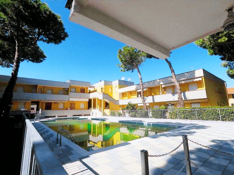 Holiday apartment with pool & terrace in Rovigo