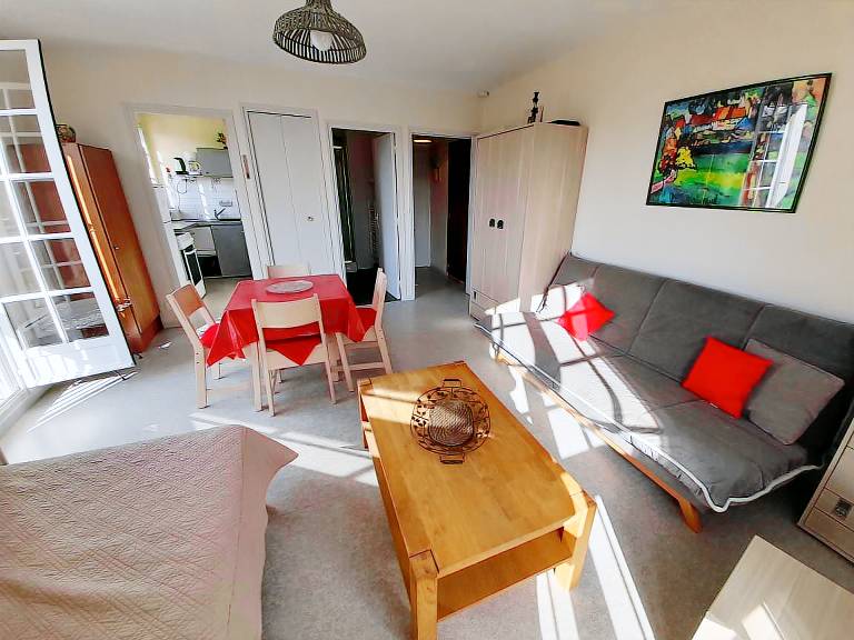Studio with 1 room for 3 persons — photo 4