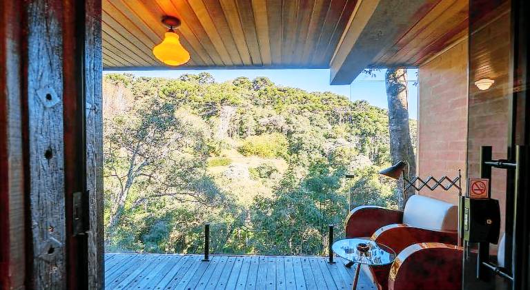 Casa Container 80 - Suites privativas e sofisticadas integradas a natureza — photo 4