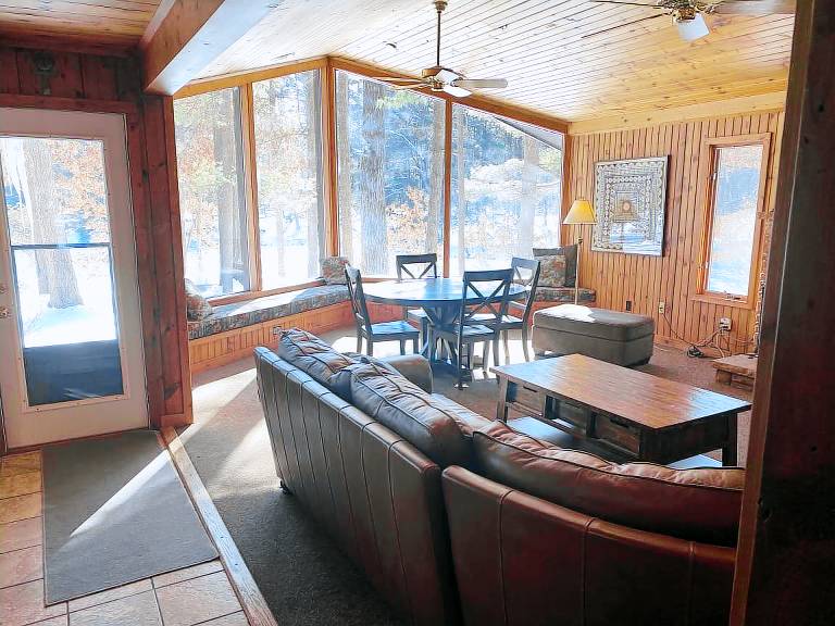 House Lake Delton