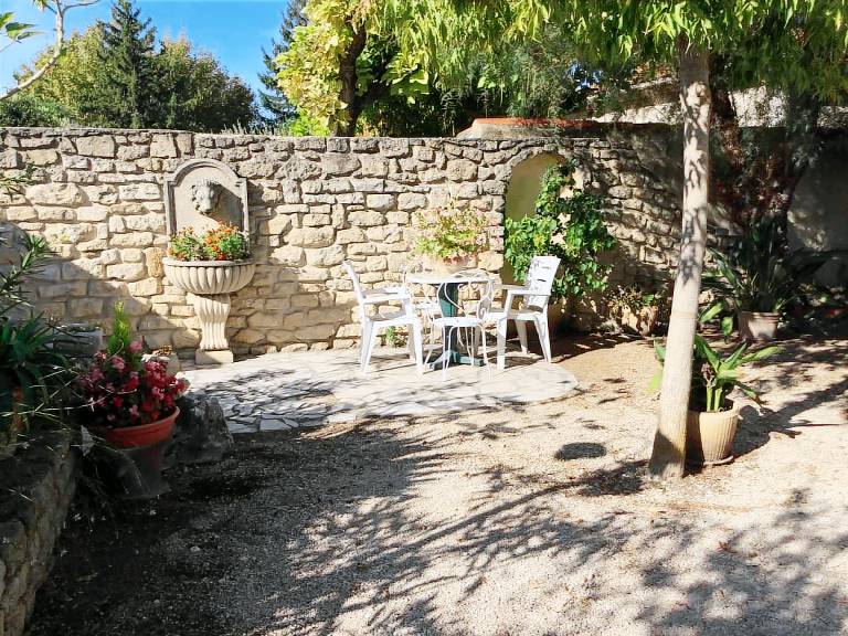 Fully equipped house with private pool, terrace & barbeque | Lake view | Pet-friendly — photo 2