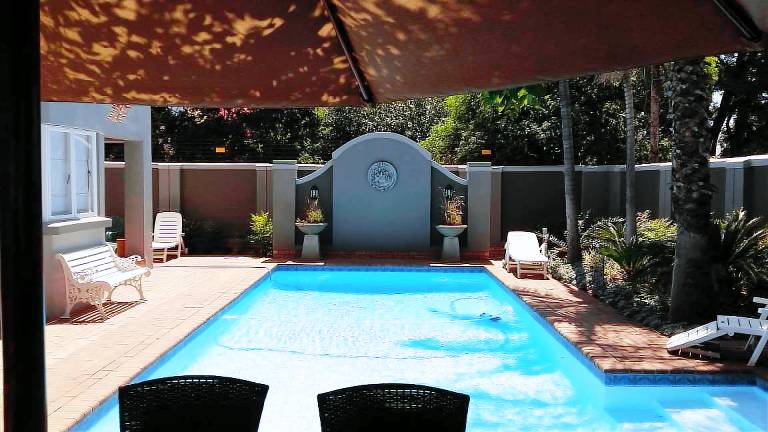 Liza's Cottage Guesthouse — photo 2