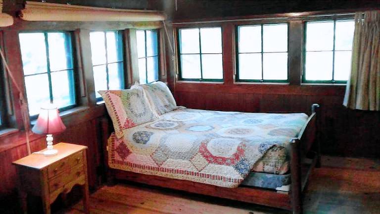 Cabin Lake Hamilton