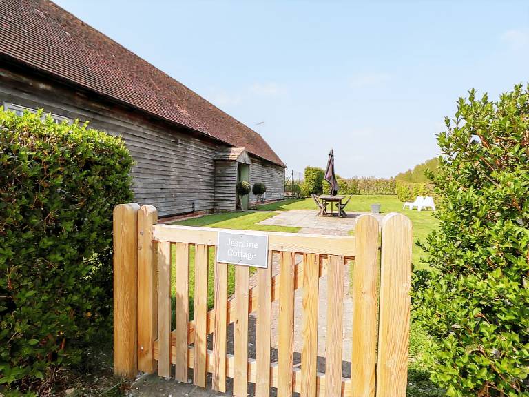 Family-oriented pleasant cottage with garden | Dogs allowed — photo 3