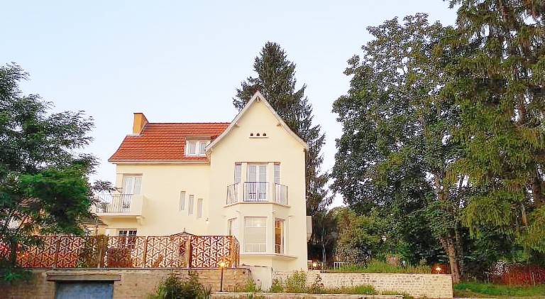 Vacation home with private pool, yard & grill in Sarlat-la-Canéda