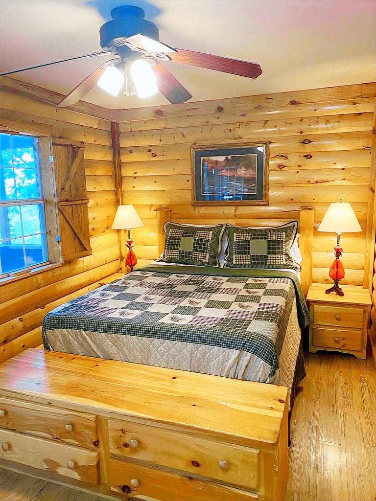 Cabin Mena