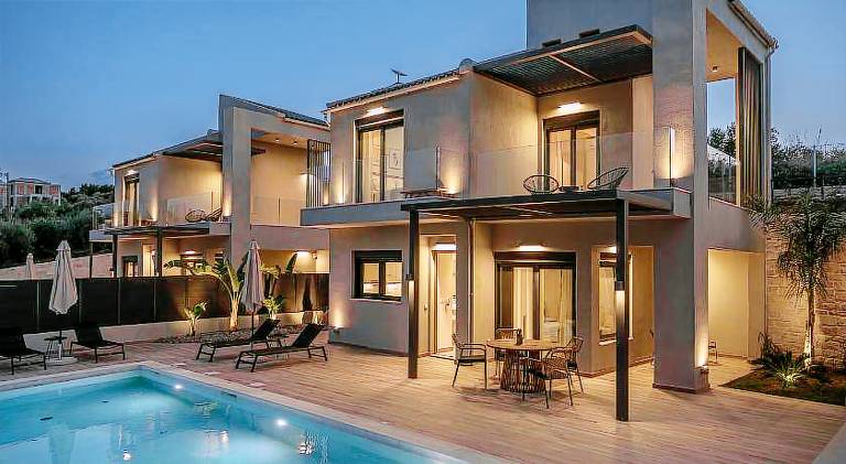 Villa with private pool, terrace & garden — photo 4