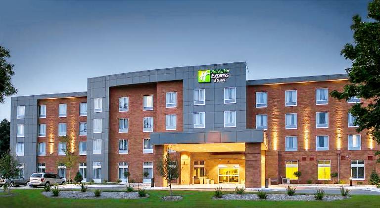 Holiday Inn Express and Suites Madison Central By IHG in Madison, MI