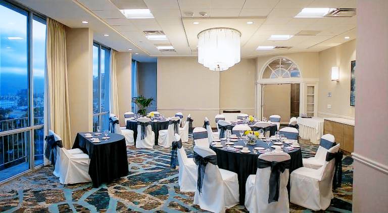 Crowne Plaza Ventura Beach By IHG in Ventura, CA