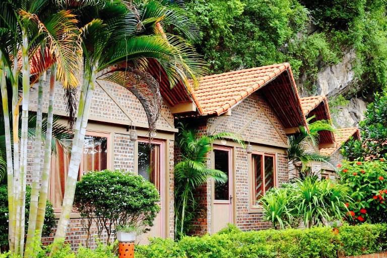 Beautiful bungalow with patio, garden & pool | Water view | Perfect for remote work | Pets allowed in Hoa Lu