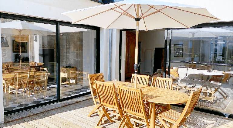 Holiday apartment with patio in Roscoff