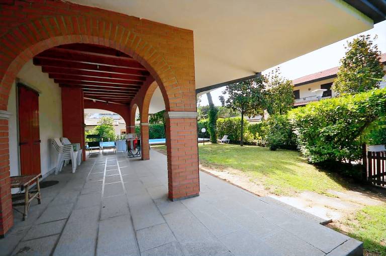 Villa with yard, terrace & barbecue | Pets are welcome — photo 3