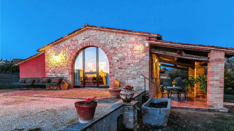 Children-friendly villa with terrace, grill & private pool | Garden view | Perfect for remote work | Pets are welcome — photo 3