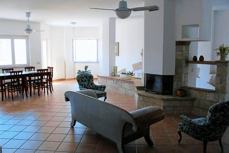 Wonderful apartment with yard, patio & pool | Pets allowed — photo 4