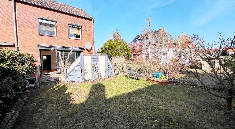 Wonderful rental apartment with BBQ, yard & patio | Pets are welcome in Braunschweig