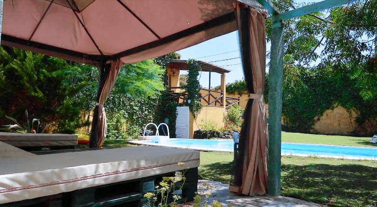 House with pool | Pet-friendly — photo 4