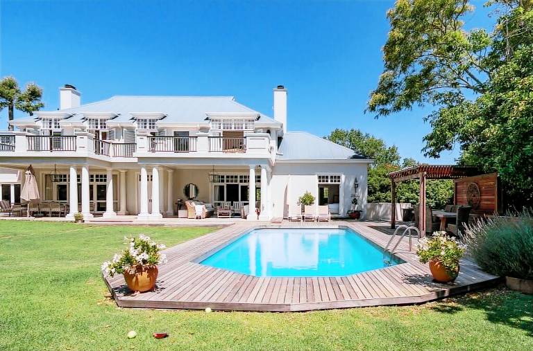 Villa  Claremont