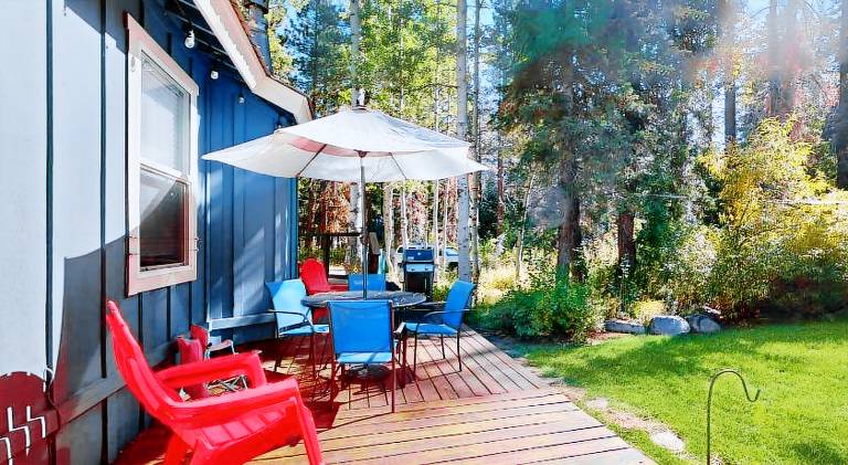 Vacation home with hot tub — photo 5