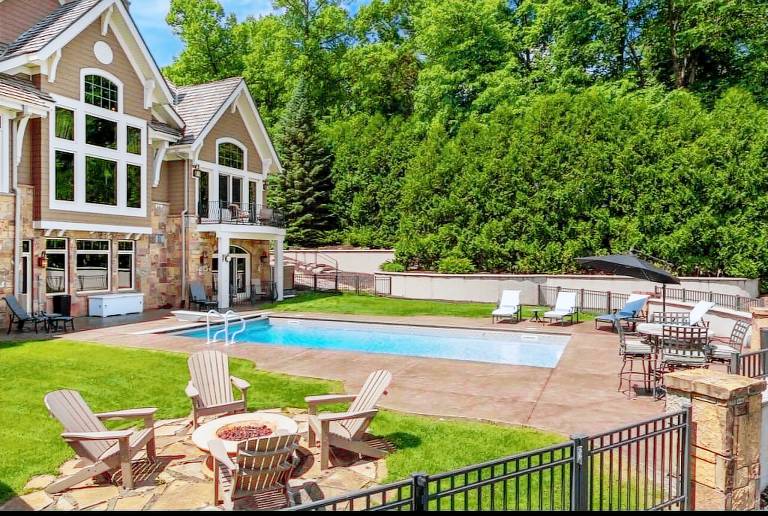 House  Greenwood