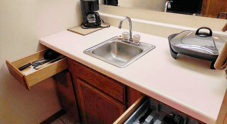 Iron Mountain Inn & Suites MI US 2 — photo 5