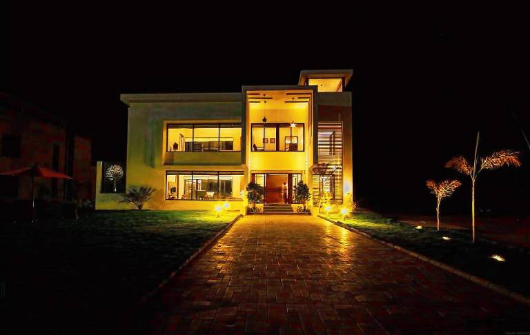 Villa with pool & garden | Pets allowed — photo 3