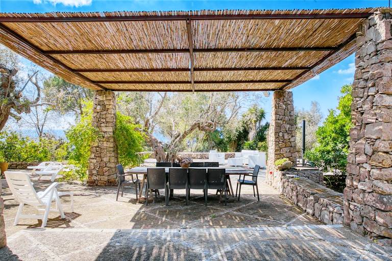 Charming vacation home with garden, hot tub & pool | Dogs allowed — photo 5