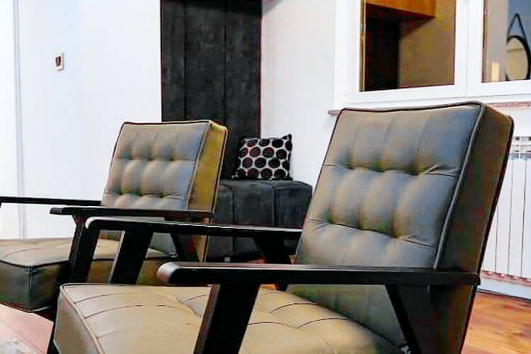 Fully equipped rental apartment with patio | Pets allowed — photo 3