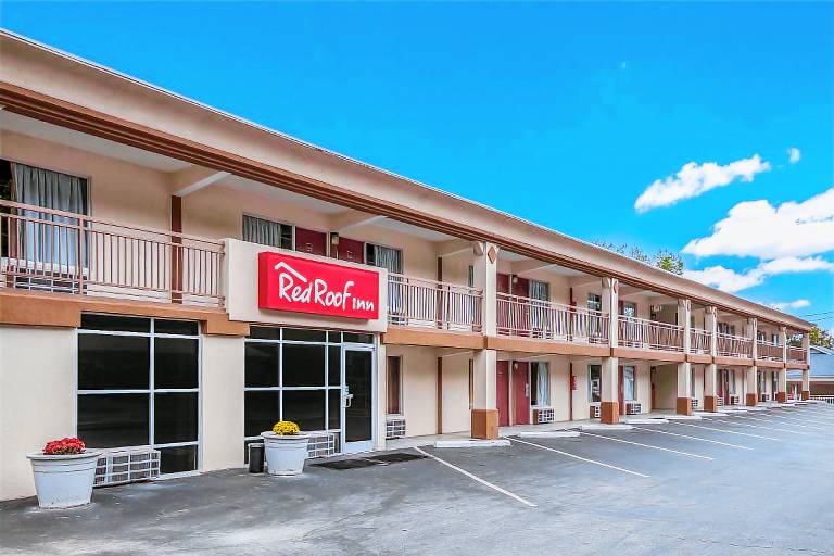 Red Roof Inn Caryville in Caryville, TN