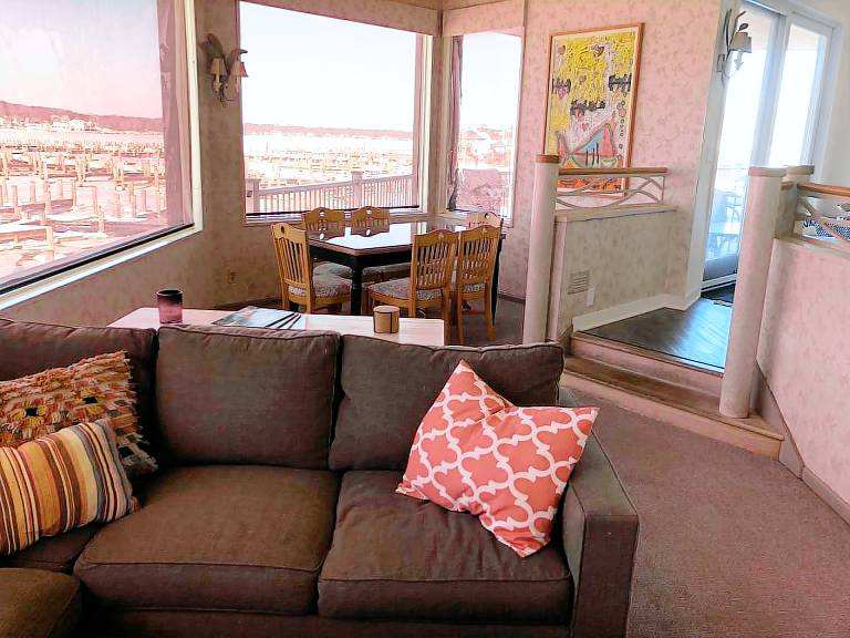 Accommodation Park Township