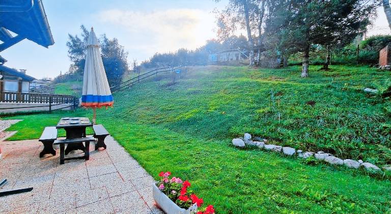 Vacation home with garden, grill & terrace — photo 4