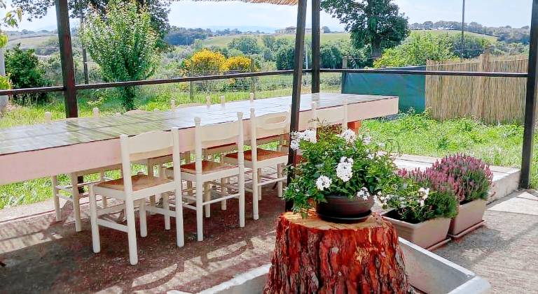 Vacation home with terrace, grill & yard in Viterbo