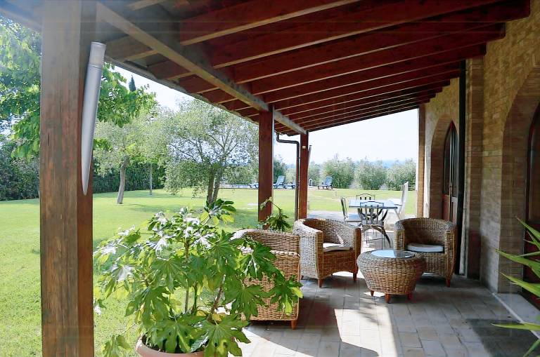 Children-friendly pleasant vacation home with private pool, yard & patio | Dogs allowed — photo 3