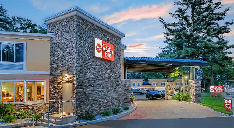 Best Western Plus Traverse City in Traverse City, MI
