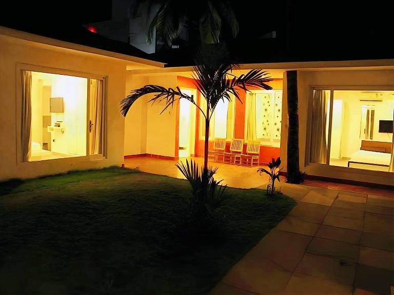 Paparazzi Resort — photo 2