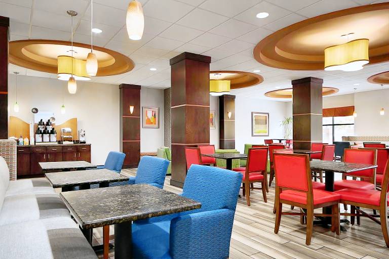 Holiday Inn Express & Suites Knoxville-Clinton By IHG — photo 4