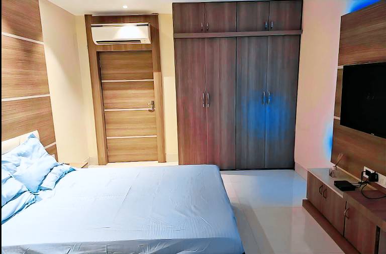 Apartment  Rabindra Sarovar