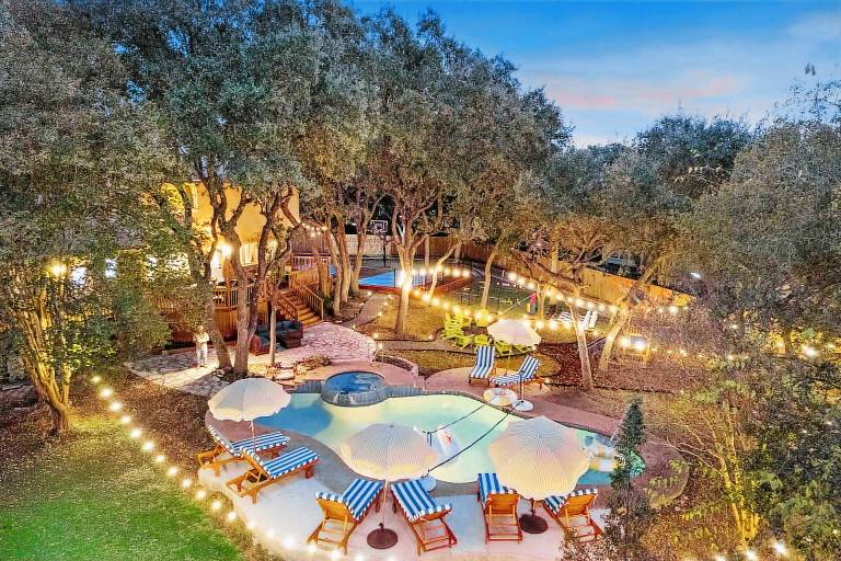 House  Hill Country Village