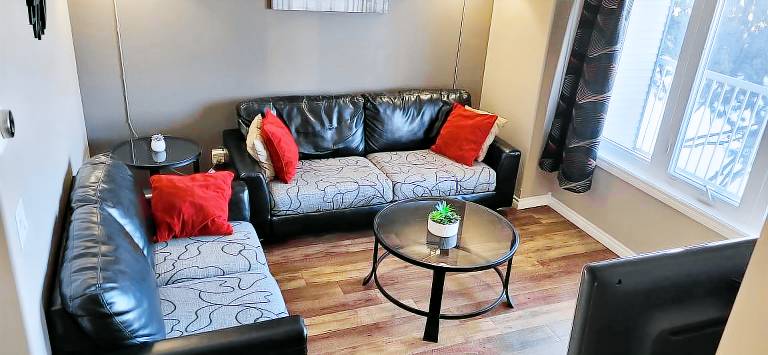House Red Deer