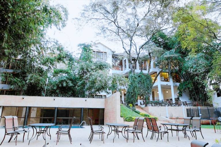 West Wood Hotel