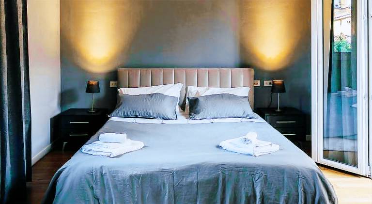 Holiday apartment with jacuzzi | Near Two Towers in Bologna