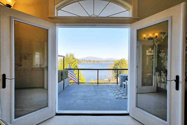 House Lake Stevens